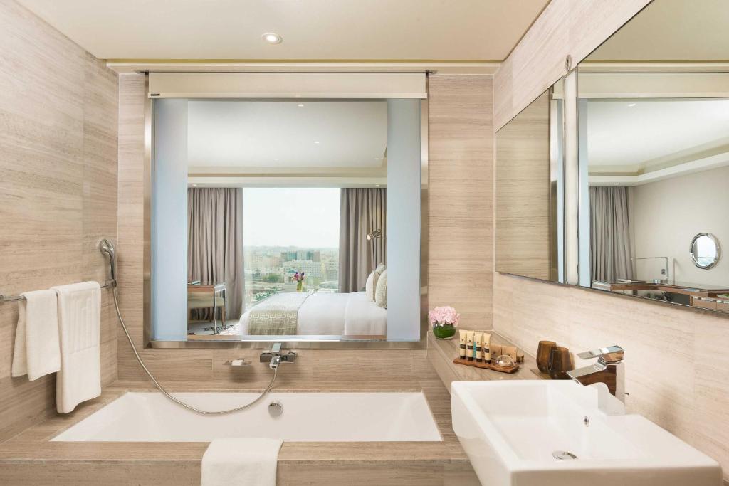 grand millennium hotel muscat