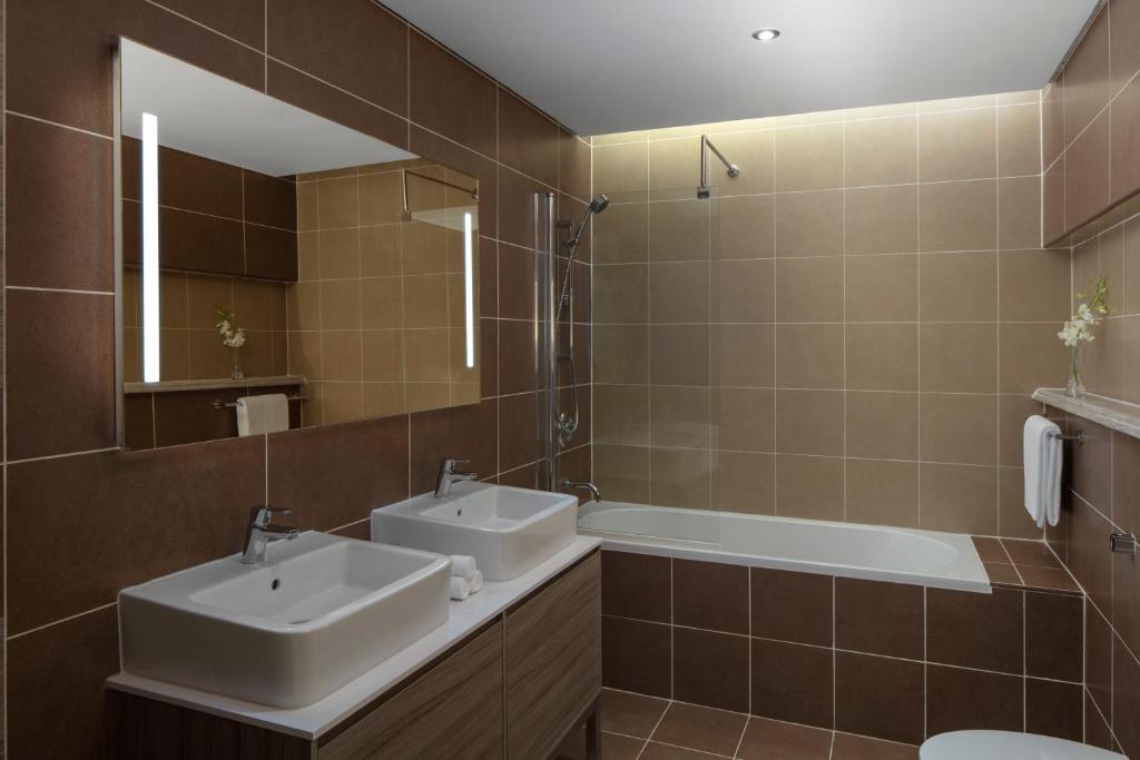 DUSIT HOTEL DOHA