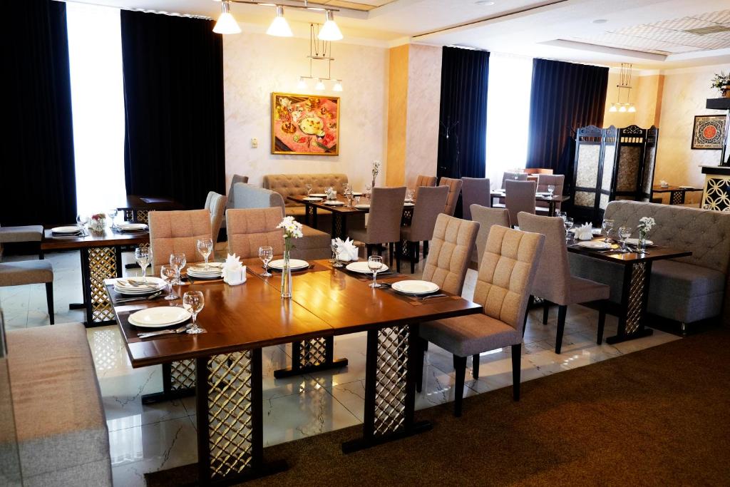 SHUMON HOTEL DUSHANBE