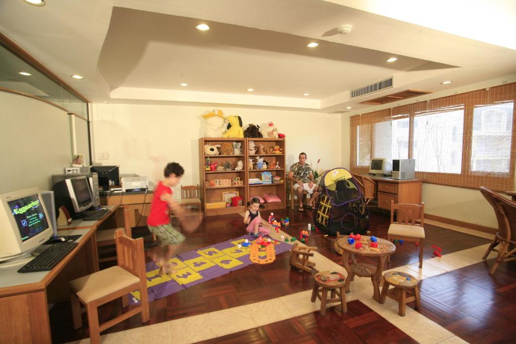 SUNSET BEACH HOTEL PHUKET