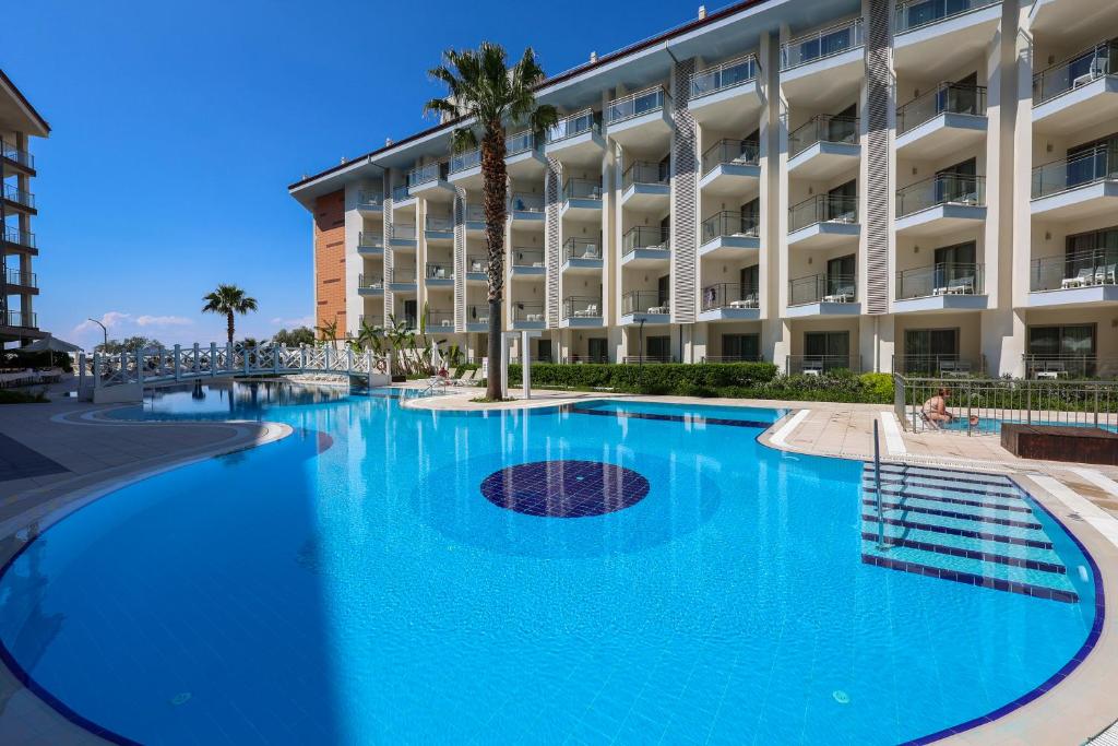 Ramada Resort Kusadasi