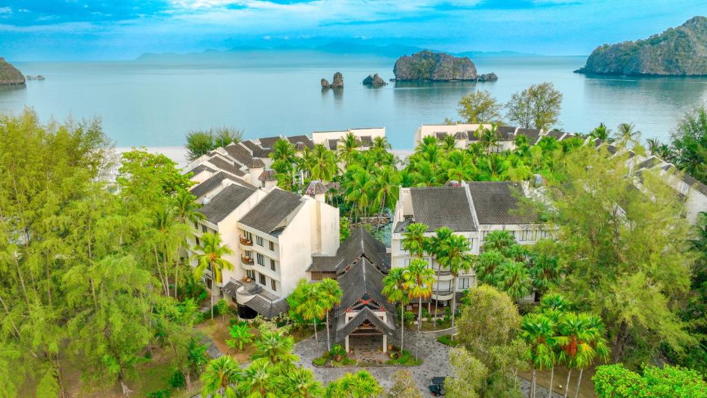 tanjung rhu