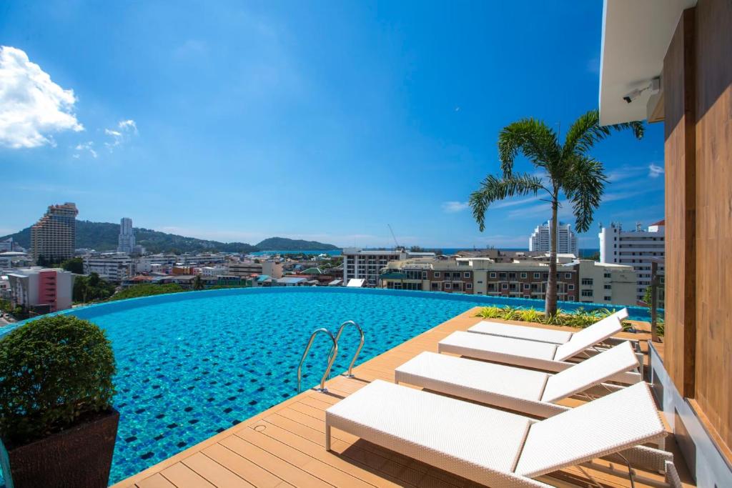 THE MARINA HOTEL PHUKET