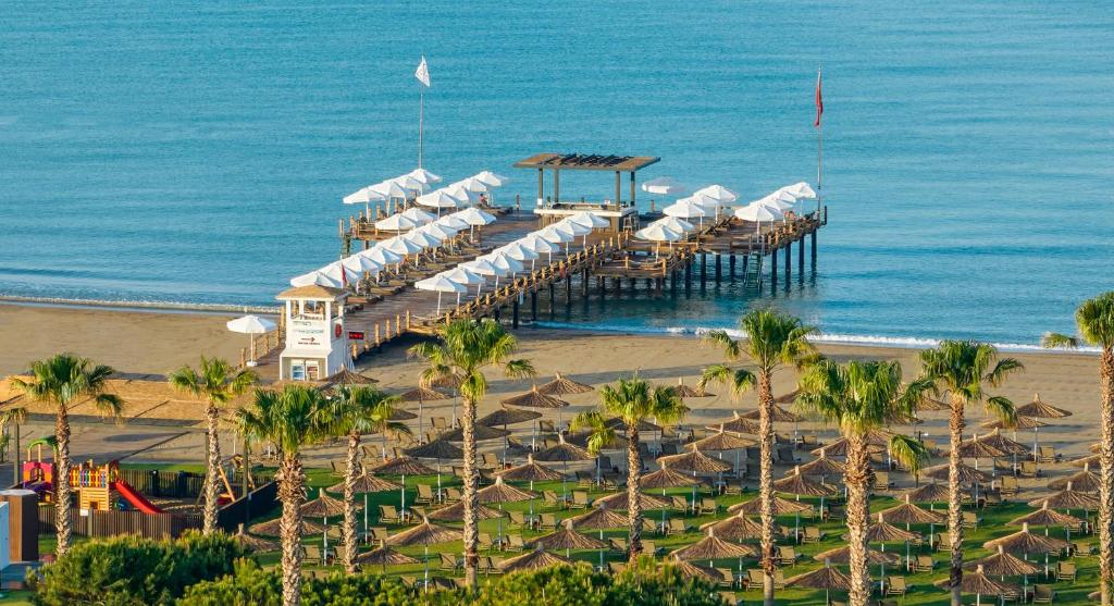 ساحل اختصاصی  VOYAGE BELEK 