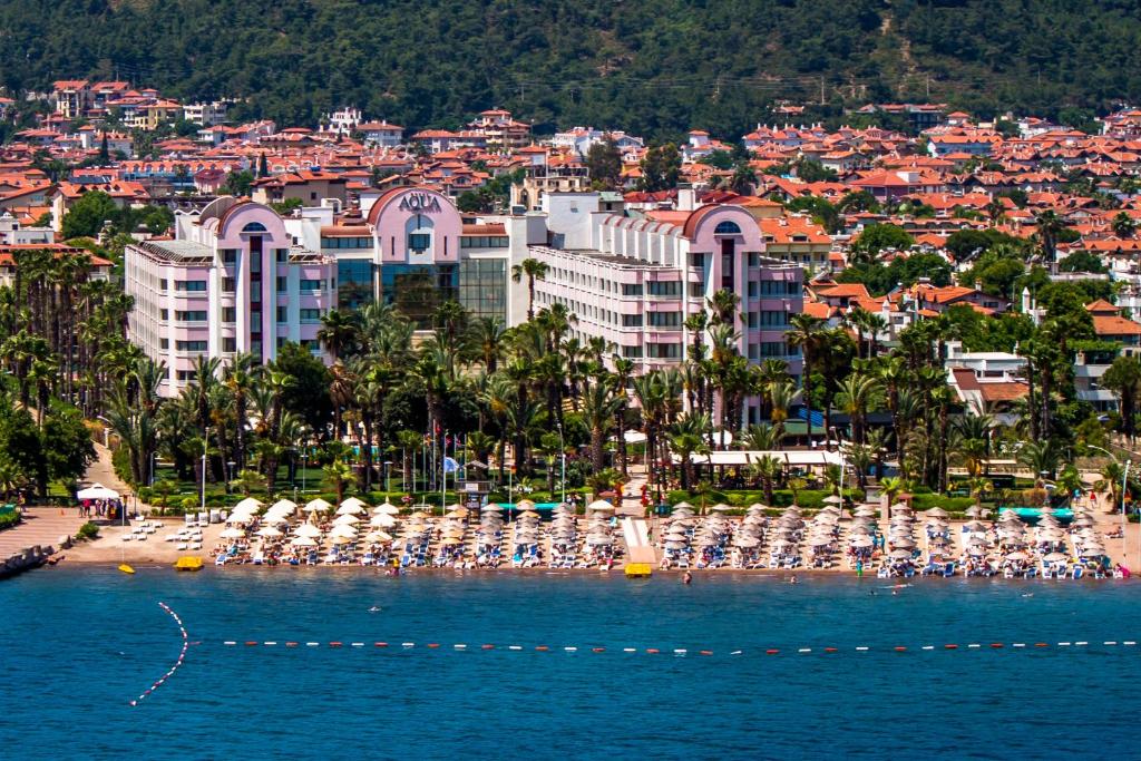 AQUA OTEL
