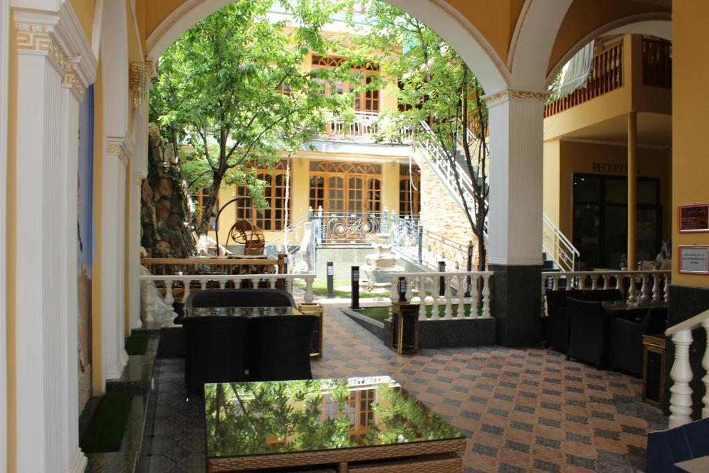 Atlas B and B Hotel
