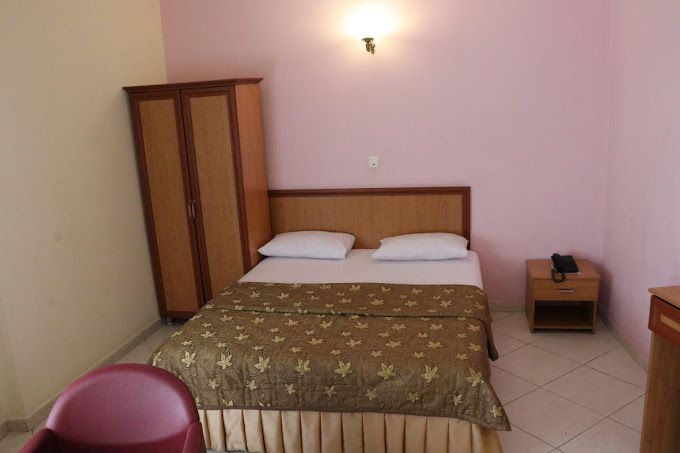 GRAND HOTEL KISH