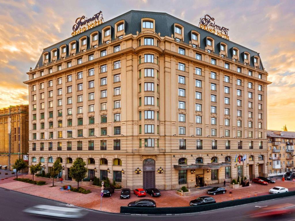 fairmont 